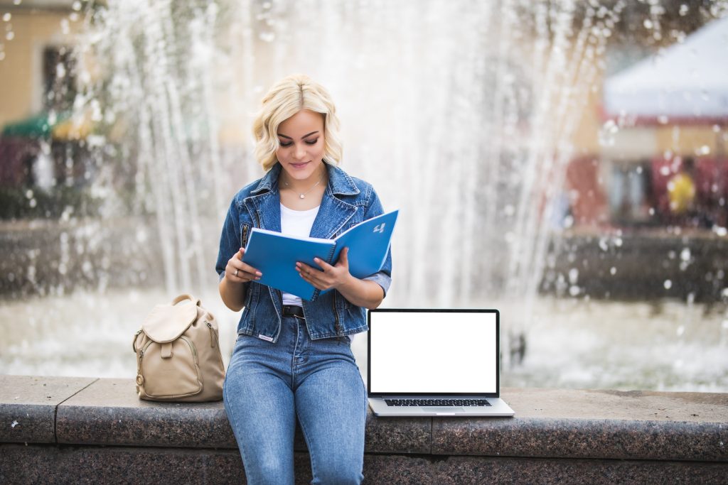 books published by Amazon